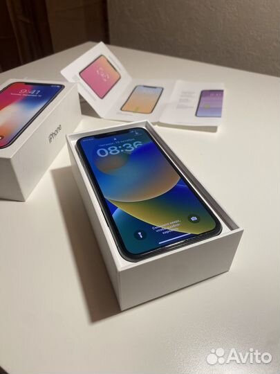 iPhone X, 64 ГБ