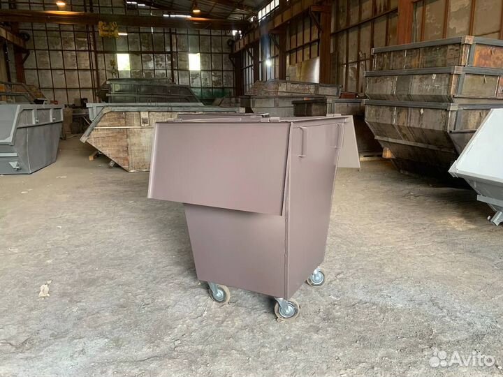 Мусорный контейнер