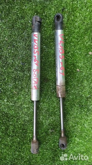 Амортизатор багажника пара Volkswagen Passat седан