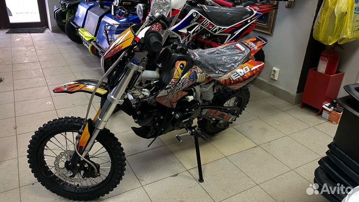 Питбайк BSE EVO 110e 12/10 (кпп полуавтомат)