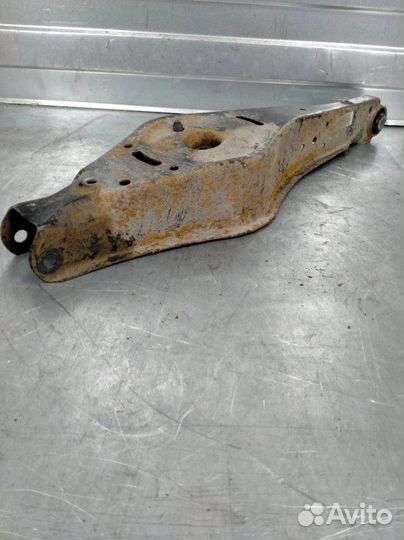 Рычаг подвески задний Audi A3 8P1 BSF 2005-2008