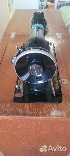 Машинка швейная Подольск 2М-22