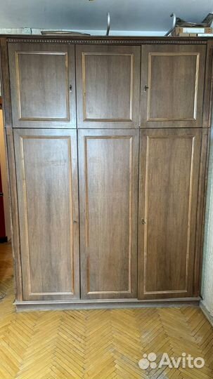 Платяной шкаф