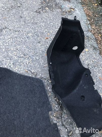 Обшивка багажника toyota mark 2 jzx110