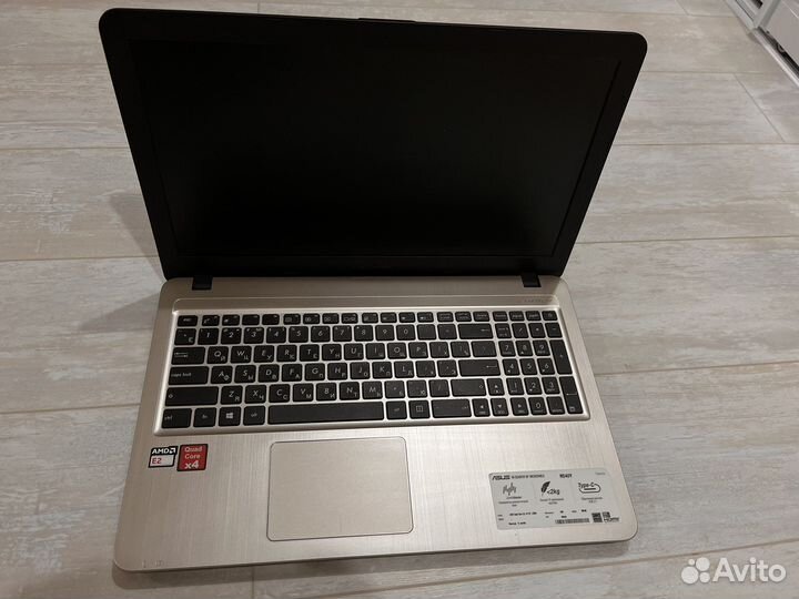 Asus R540Y