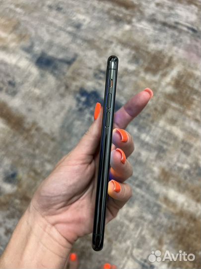 iPhone 11 Pro, 64 ГБ