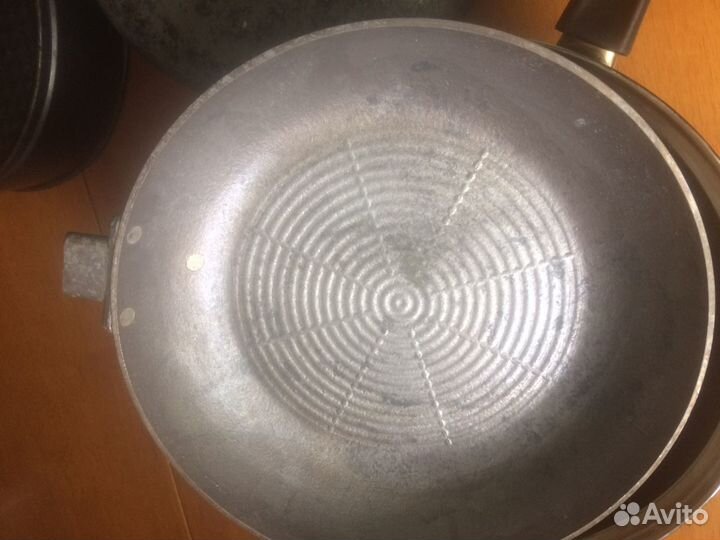 Сковороды и терка