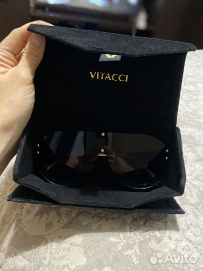 Солнцезащитные очки vitacci