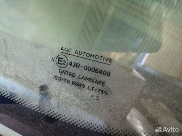 Ветровое стекло Ford focus 2