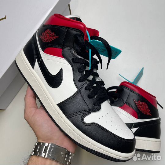 Кроссовки Air Jordan 1 Mid Gym Red Panda / EU 44.5