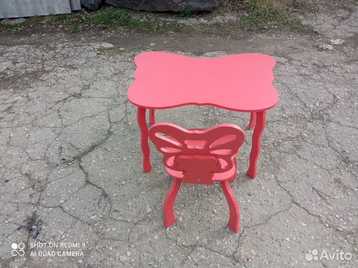Детский стол и стул