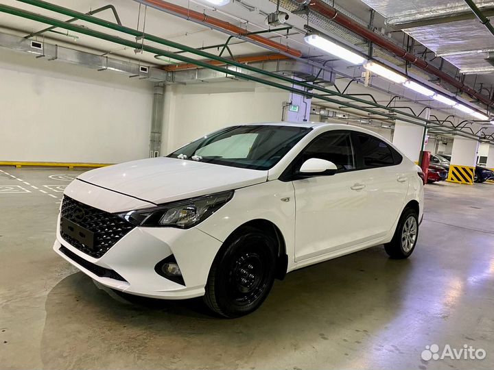 Hyundai Solaris 1.6 МТ, 2022, битый, 39 047 км