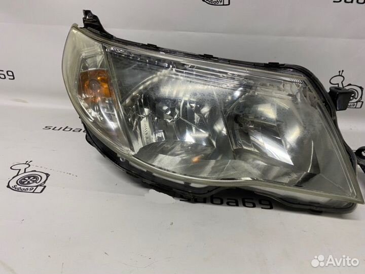 Фара ксеноновая Subaru Forester SH5 EJ204 2010
