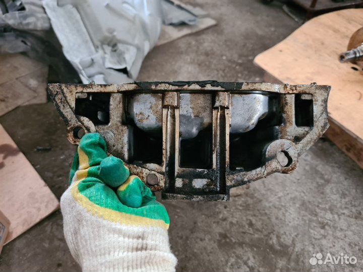 Поддон двигателя Kia Sportage 2 G4GC 2006