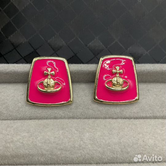 Серьги в стиле Vivienne Westwood