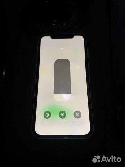 Продам iPhone 11