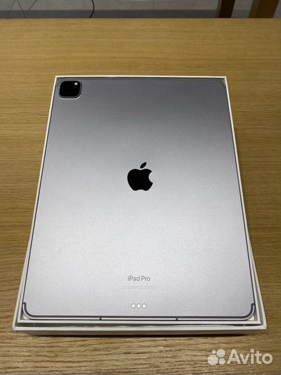 Apple iPad Pro 12.9 128GB 2022 «Темно серый»