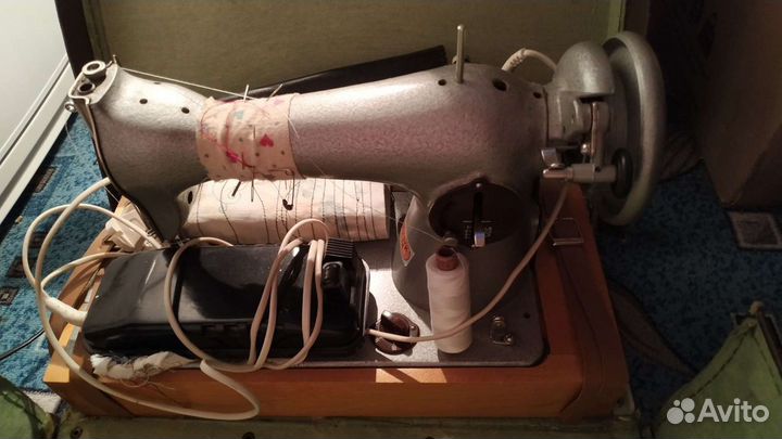Швейная машинка