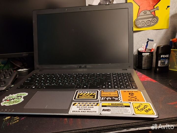 Ноутбук Asus x550l