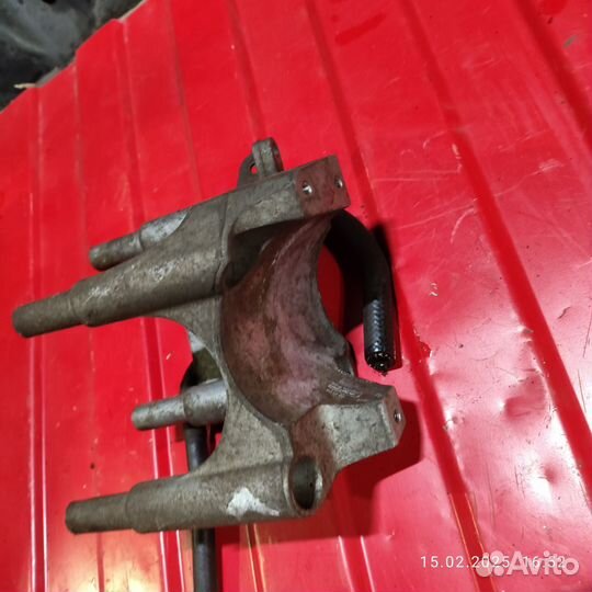 Кронштейн двигателя mercedes ом 646