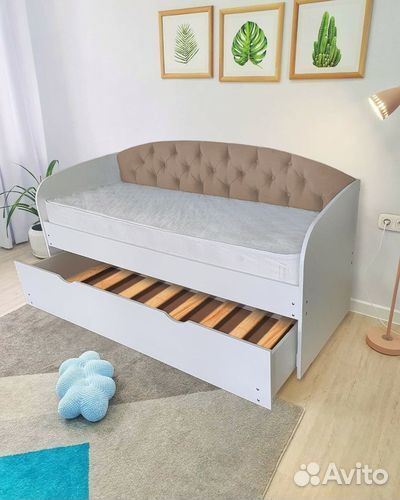 Кровать от 2х лет лдсп выкатное место мягк спинка