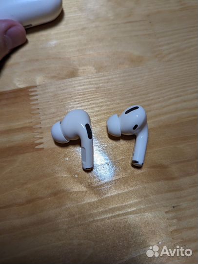 Беспроводные наушники apple airpods (паль)