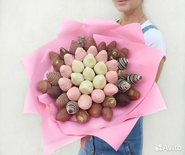 Клубника в шоколаде букет коробочка бокс