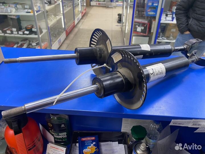 Амортизатор передний газовый Audi A6 97-05