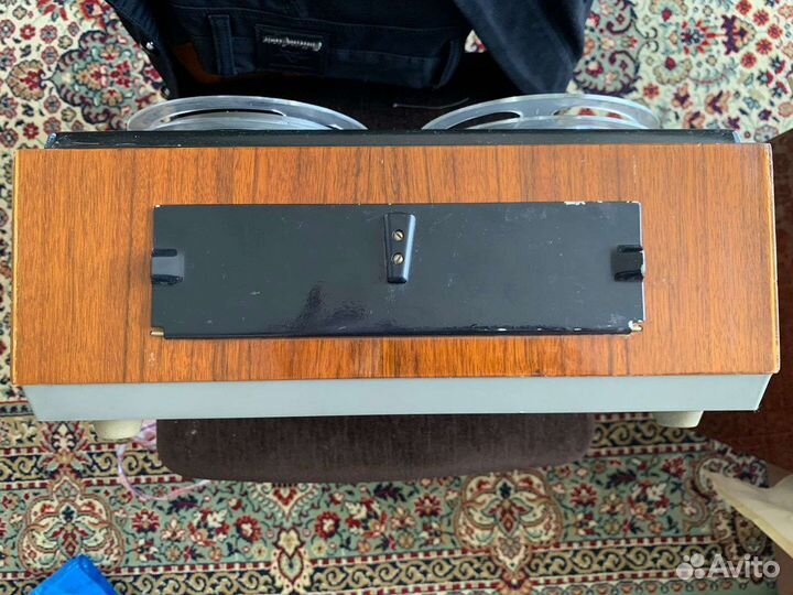 Катушечный магнитофон