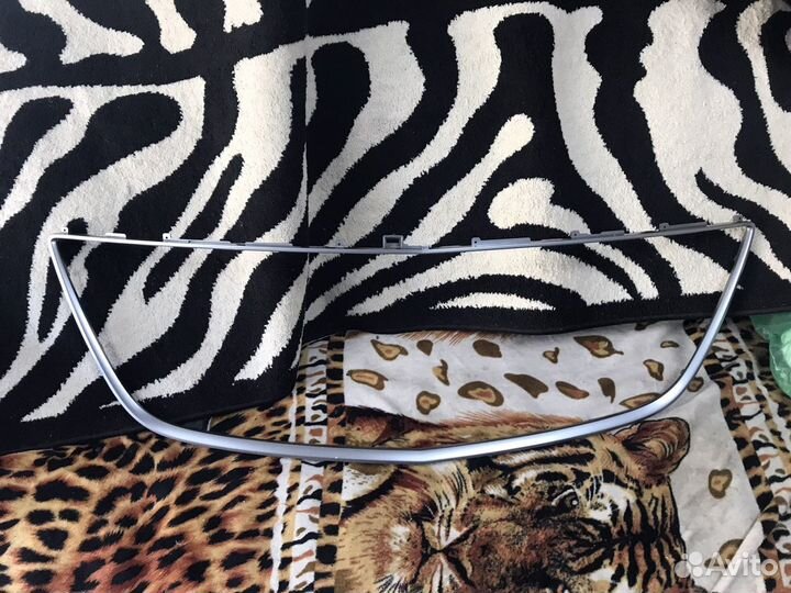 Mazda cx 7 рамка решотки переднего бампера