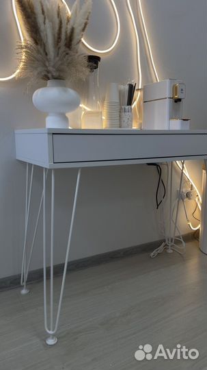 Туалетный столик