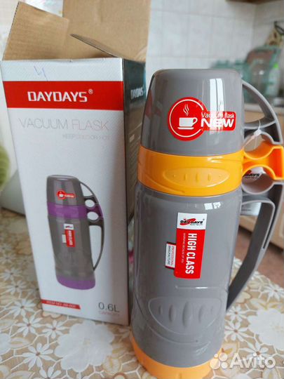 Термос новый 0,6л, 1л, 1,8л две кружки