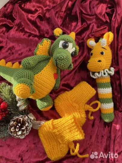Вязаная игрушка дракон. Набор