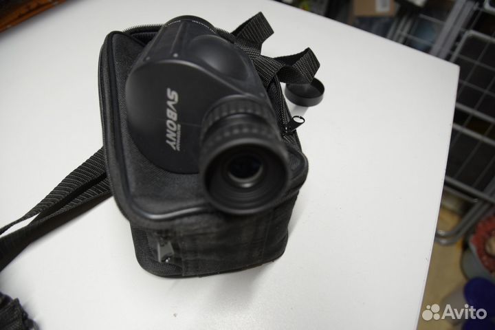 Монокуляр svbony 10-30x50