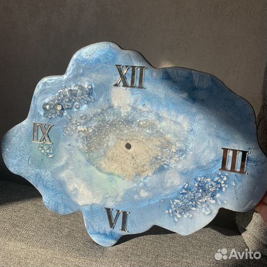 Часы ручной работы