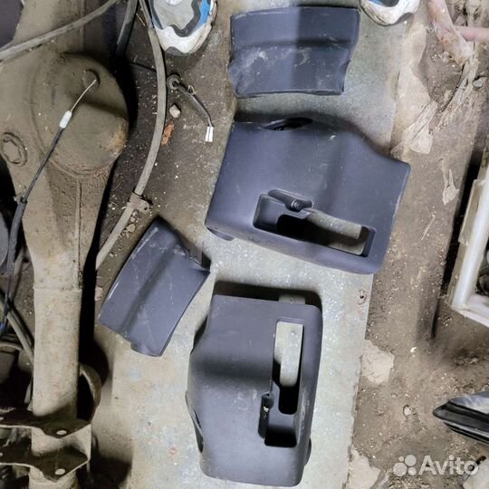 Подрулевой пластик на лиман х50