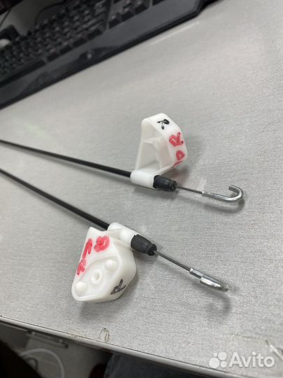 Audi 80 трос двери передний правый