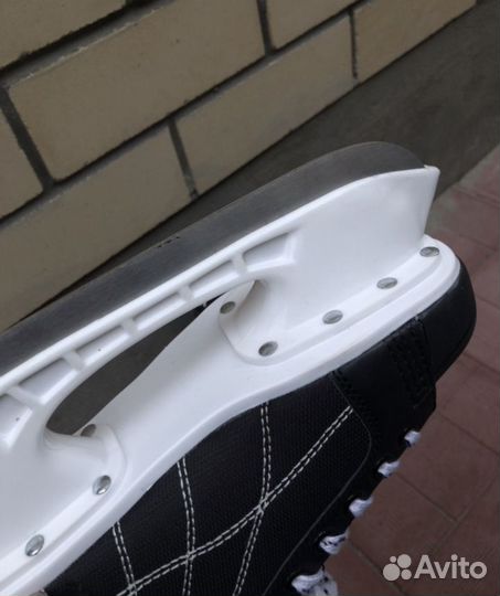 Коньки зимние