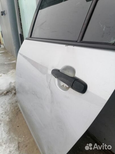 Дверь задняя левая toyota probox