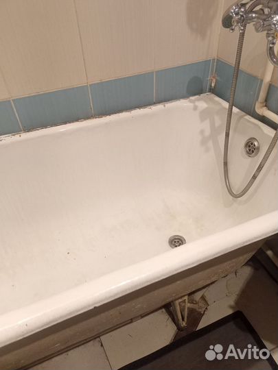 Ванна чугунная