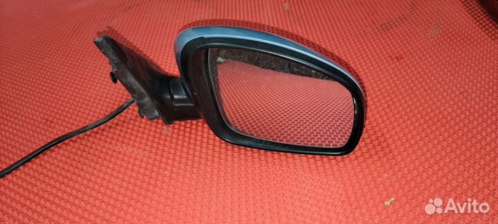 Правое зеркало Шкода фабиа 2