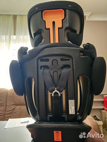 Автомобильное кресло