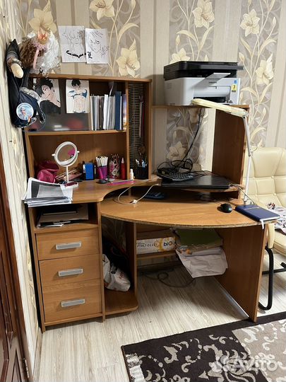 Компьютерный стол