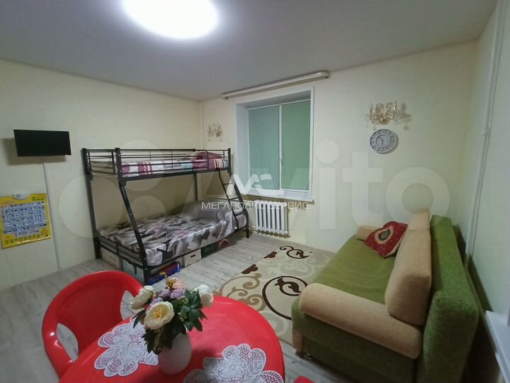 Комната 20 м² в 3-к., 4/4 эт.