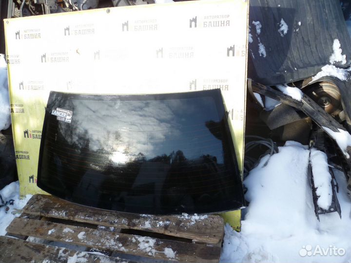 Mitsubishi Lancer 9 Стекло заднее седан