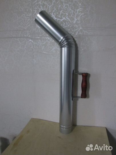 На самовар - труба, чайник,поднос