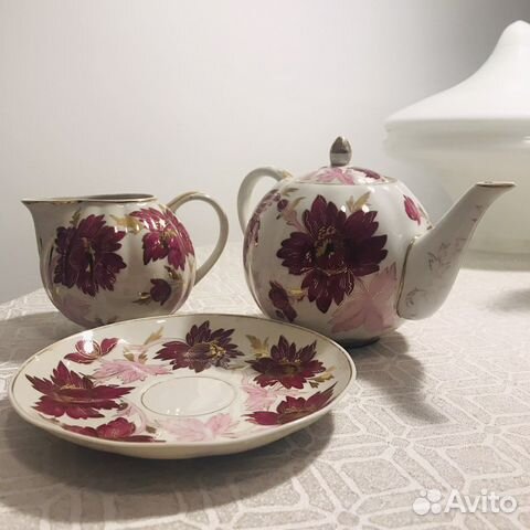 Молочник от чайного сервиза Тюльпаны Дулево