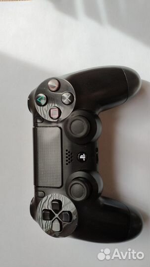 Геймпад Sony Dualshock 4