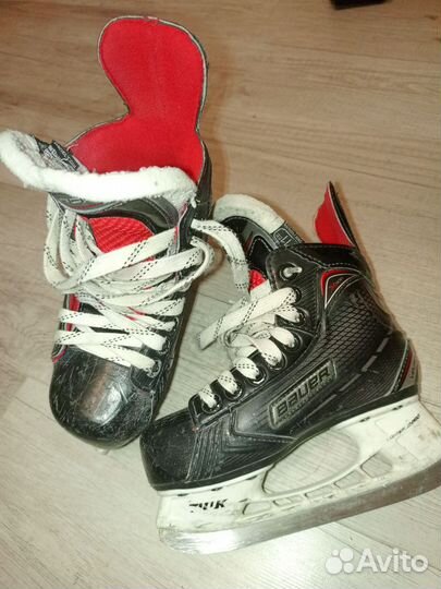 Хоккейные коньки bauer