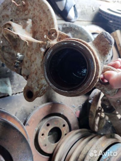 Продам рычаг задней подвески саманд